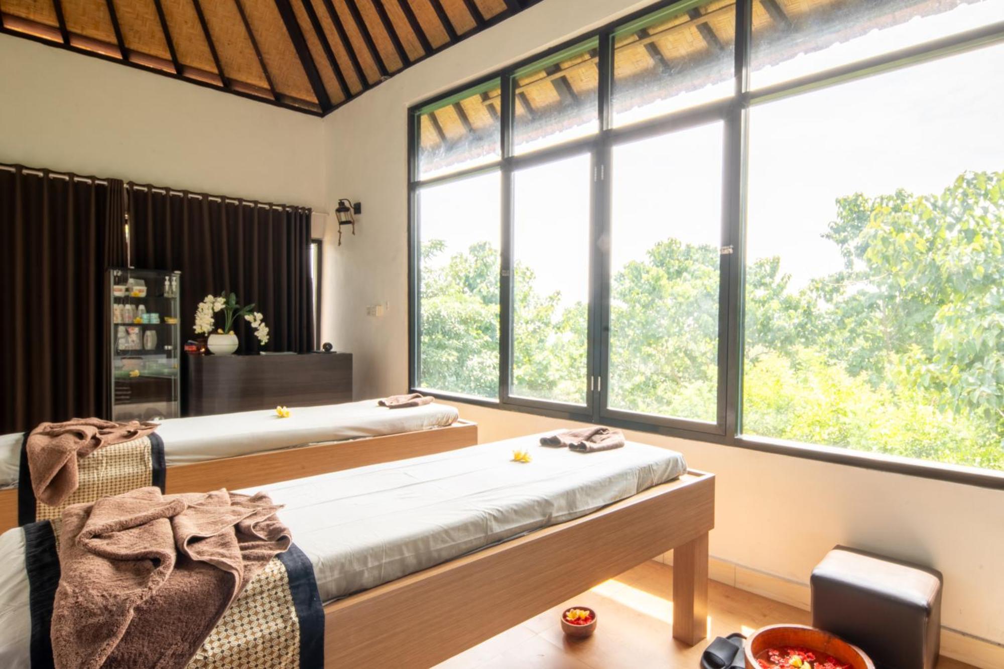 Abasan Hill Hotel And Spa Toyapakeh エクステリア 写真